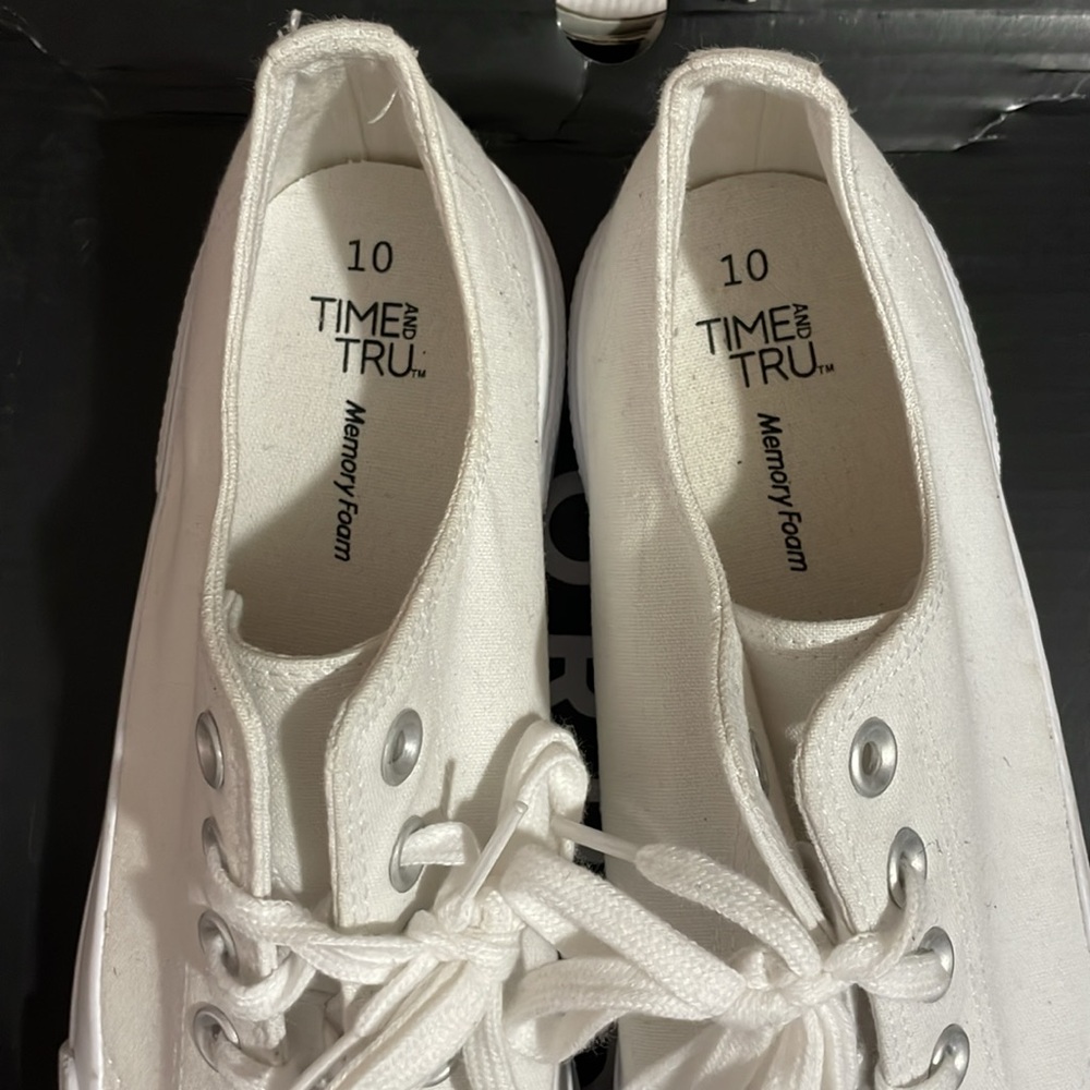Time and true white/cream platform sneakers. Size 10 - Picture 2 of 6